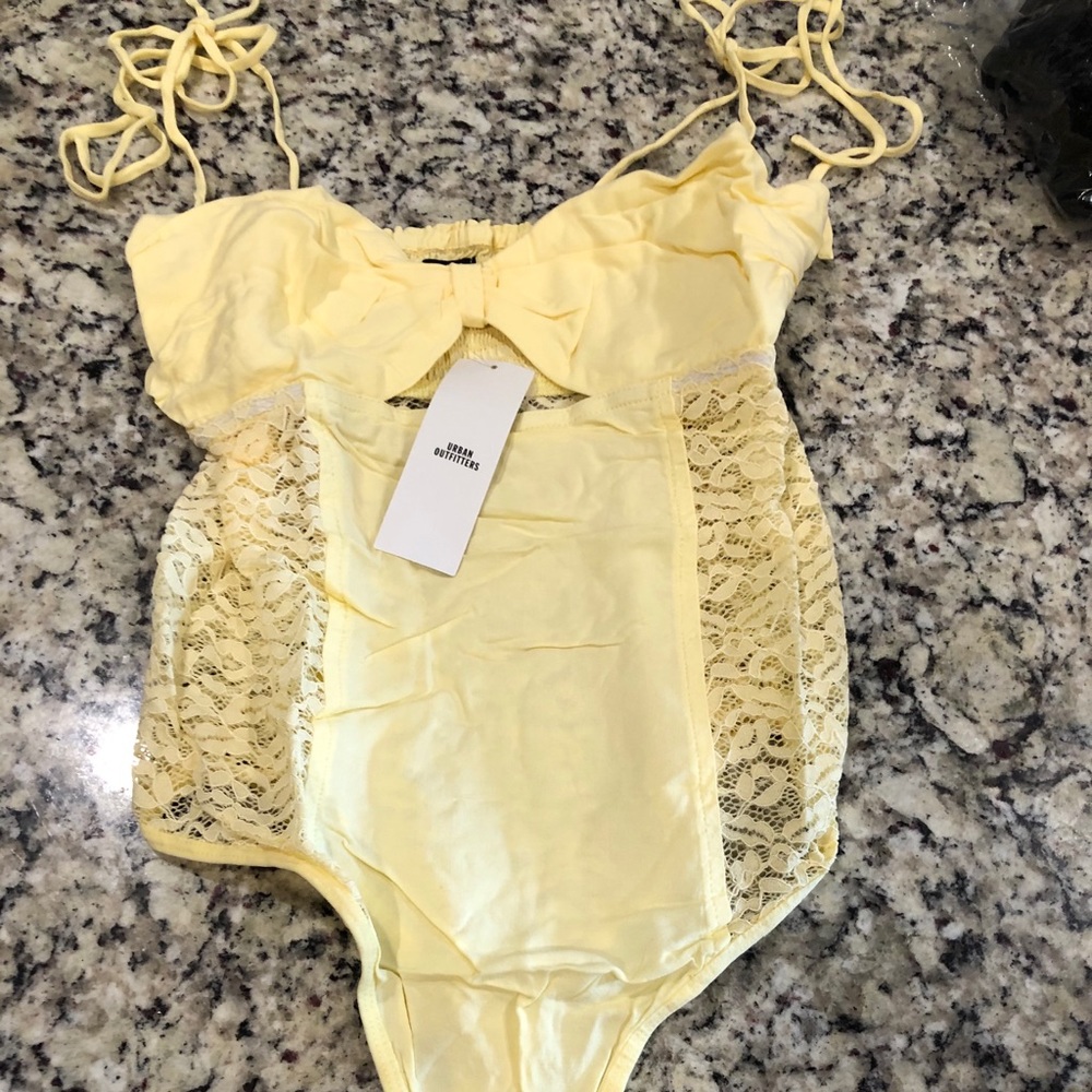 Brand NWT Urban Outfitters Size Med Bodysuit